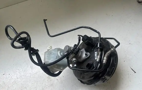 Volvo XC60 Brake booster P31400464