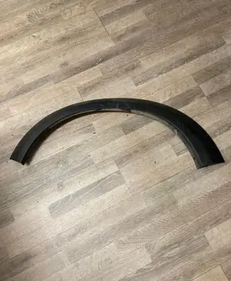 Volvo XC70 Front arch trim 31283104