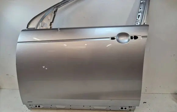 Land Rover Discovery Sport Front door FK7221725A