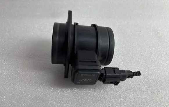 Volkswagen PASSAT B6 Mass air flow meter 5WK97023 03L906461 024019095