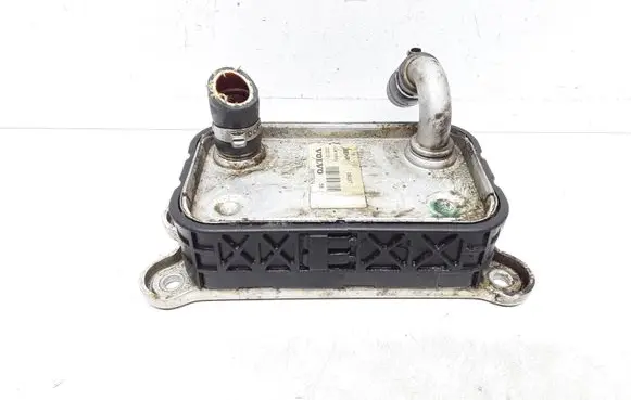 Volvo S60 Engine oil radiator 8677974