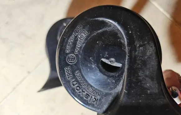 Volkswagen PASSAT B5 Horn signal 0092018