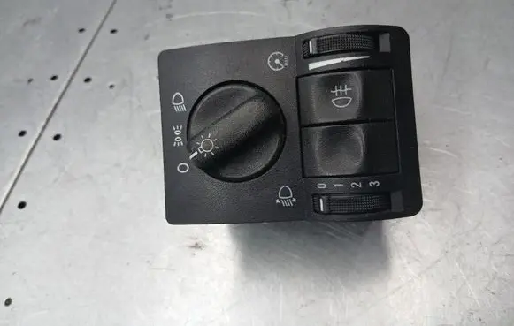 Opel Astra G Other switches/knobs/shifts 90561381