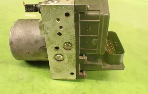 Toyota Avensis T250 ABS Pump 0265950129 89541-05072
