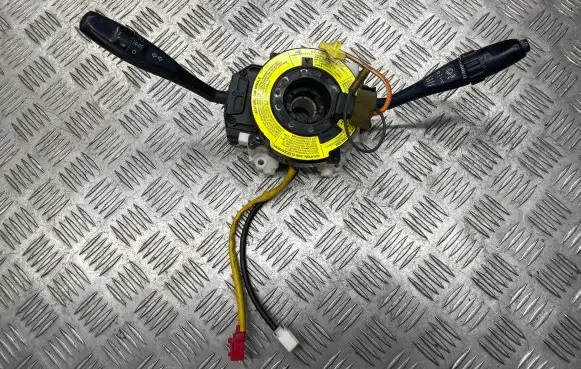Mitsubishi Carisma Wiper turn signal indicator stalk/switch MB953700 2797
