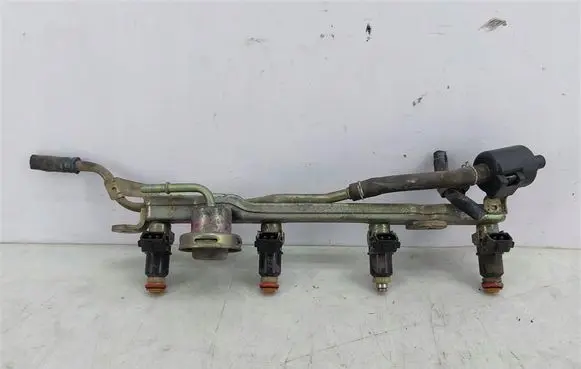 Honda Civic Fuel main line pipe 