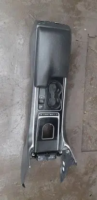 Jaguar XE Center console 