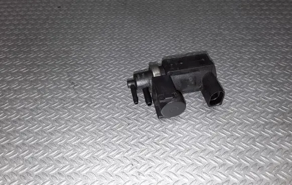 Audi A6 S6 C6 4F Turbo solenoid valve 059906628A