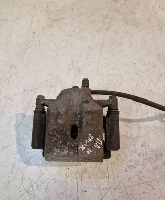 Toyota Prius (XW30) Front brake caliper