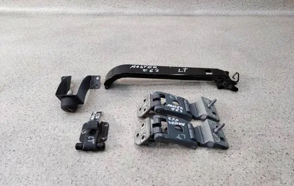 Renault Master III Loading door upper hinge 844009783RAOP48 844009783R