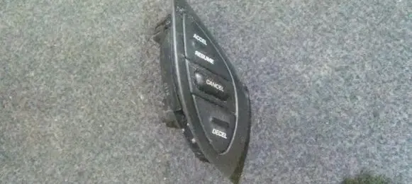 Chrysler Voyager Cruise control switch 4685544
