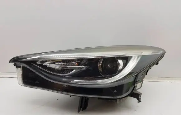 Infiniti Q30 Headlight/headlamp 260605DA0A 09070677 A2C7367900
