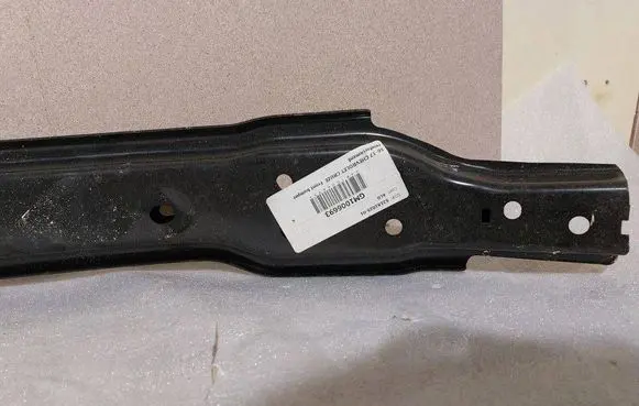 Chevrolet Cruze II Front bumper cross member 39059599 GM1006693 42836749