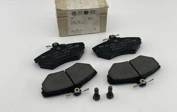 Volkswagen Polo IV 9N3 Brake pads (front) 6N0698151A