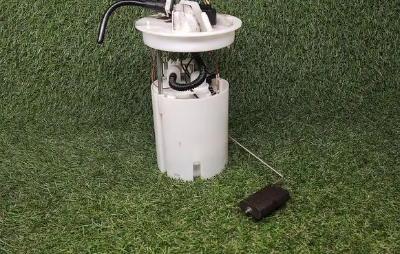 Ford C-MAX II In-tank fuel pump AV619H307AC 025802000057