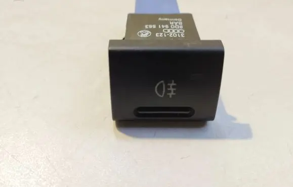 Fog light switch