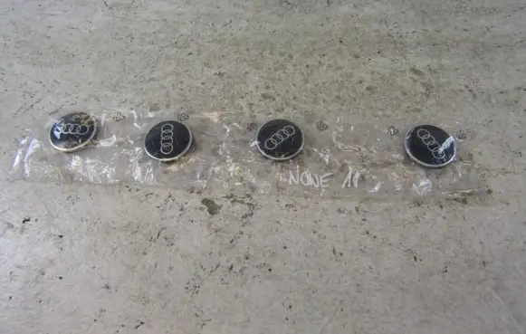 Audi A5 Original wheel cap 81A601170