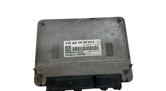 Skoda Octavia Mk2 (1Z) Engine control unit/module 03E906023B 5WP4080804 M0S91