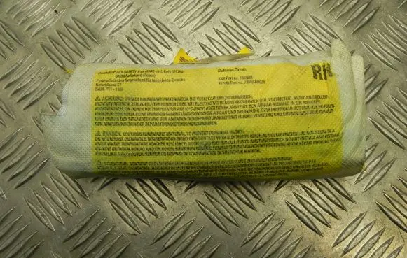 Toyota Yaris Side airbag 739100D020 M390