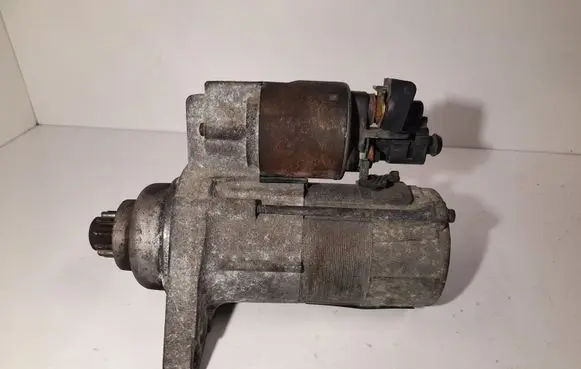 Skoda Roomster (5J) Starter motor 02Z911023H
