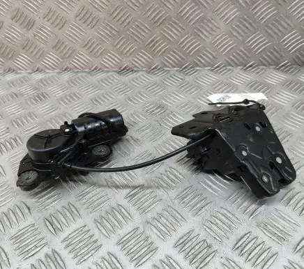 Volvo S90, V90 Tailgate/trunk/boot lock/catch/latch 32149884