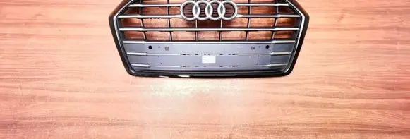 Audi Q5 SQ5 Front bumper upper radiator grill 80A853651C 80A853651D 80A853651E