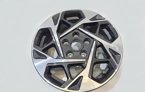 Hyundai i30 R17 alloy rim 52910-G4AA0