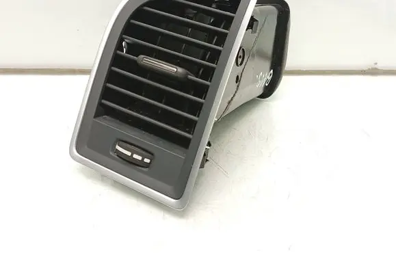 Volvo XC60 Dashboard side air vent grill/cover trim 31348655 310809501
