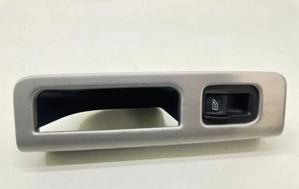 Volvo V50 Rear door handle trim 8663813 FSW467