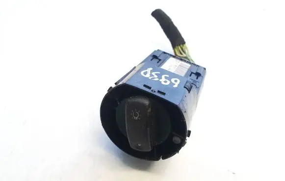 Lexus IS 220D-250-350 Light switch 4B1941531F