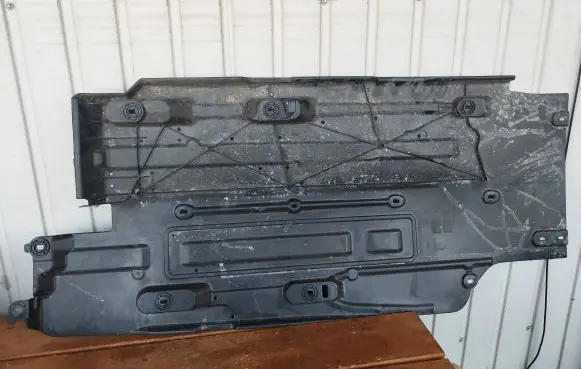 Opel Astra L Side bottom protection 9827725580