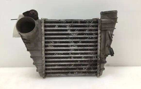 Volkswagen Golf IV Intercooler radiator 862319R