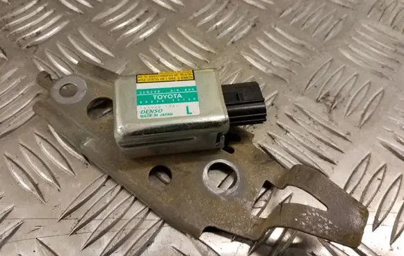 Lexus GS 300 350 430 450H Airbag deployment crash/impact sensor 8983030130 1879001761