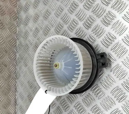 Mazda 2 Heater fan/blower HB111KR2202 8727001792