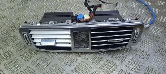 Mercedes-Benz CLS C218 AMG Dash center air vent grill A2188300054
