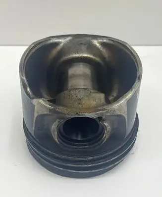 Volvo XC60 Piston 81L123