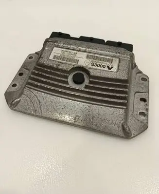 Renault Megane II Engine control unit/module 8200509516 215854212A 8200509552