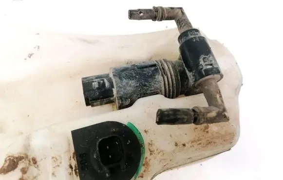 Dodge Journey Windscreen/windshield washer pump