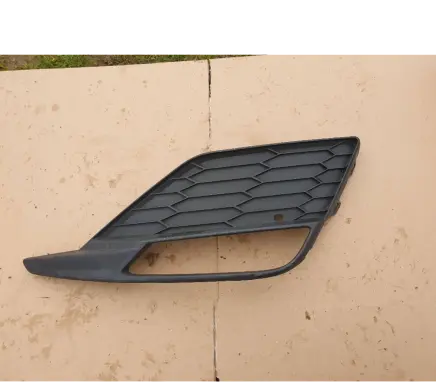 Seat Leon (5F) Front fog light trim/grill 5F0853666H 14884SG4