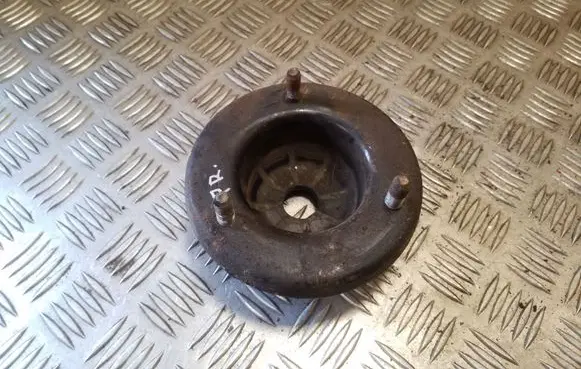 Mitsubishi Pajero Coil spring mount 