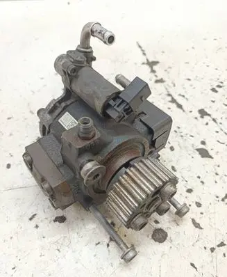 Volkswagen Caddy Fuel injection high pressure pump 03L130755AL 090714171828