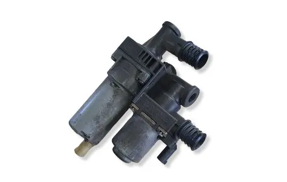 BMW X3 E83 Coolant heater control valve 1147412149 8369807