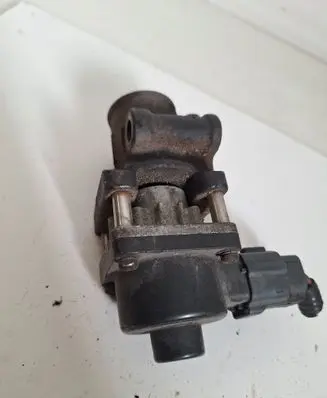 Subaru Legacy EGR valve