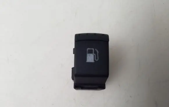 Volkswagen Jetta IV Fuel tank opening switch 1J0959833A