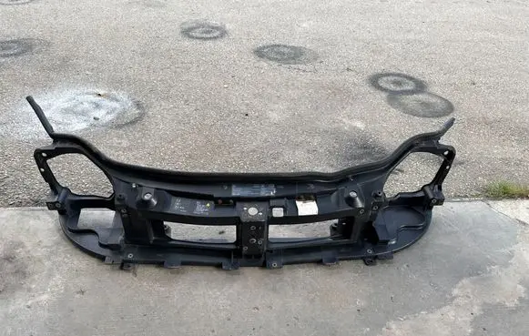 Opel Vivaro Top upper radiator support slam panel 8200411923 93854278
