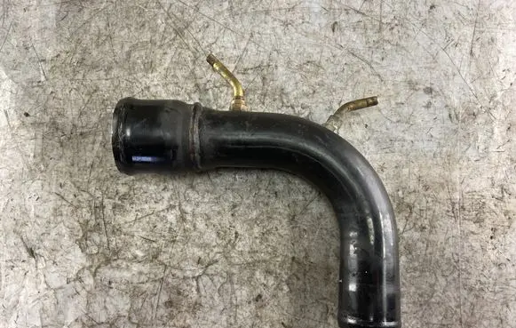 Nissan Patrol Y61 Intercooler hose/pipe