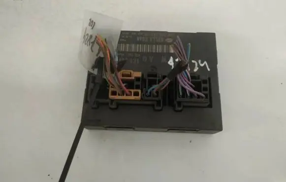 Skoda Octavia Mk2 (1Z) Door control unit/module 1k0959433ah 5dk008583-08
