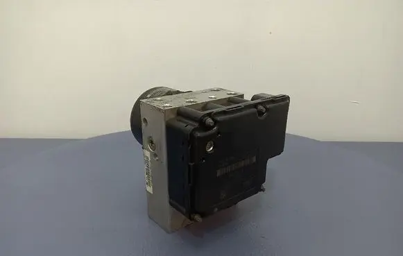 BMW 3 E36 ABS Pump 6751768