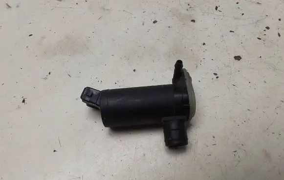 Ford Focus Windscreen/windshield washer pump 93BB17K624BA D00LA