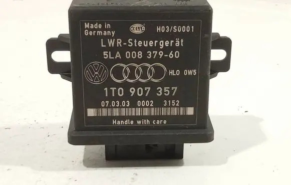 Volkswagen Touran I Light module LCM 1T0907357 5LA00837960